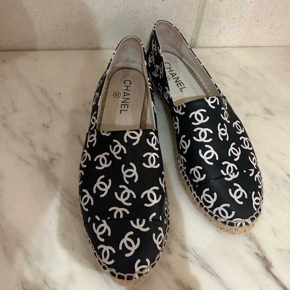 Chanel Espadrilles - Picture 3 of 4